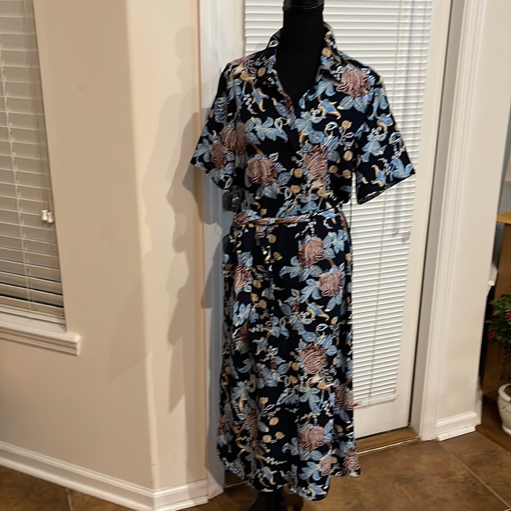 Vince Camuto Mystic Bloom Print Self Tie Belt Short Sleeve Button Down Dress - M